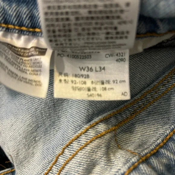 Levi’s Men’s 505 Regular Fit Jeans Shooting Star Light Wash Size 36X34 - Picture 8 of 9